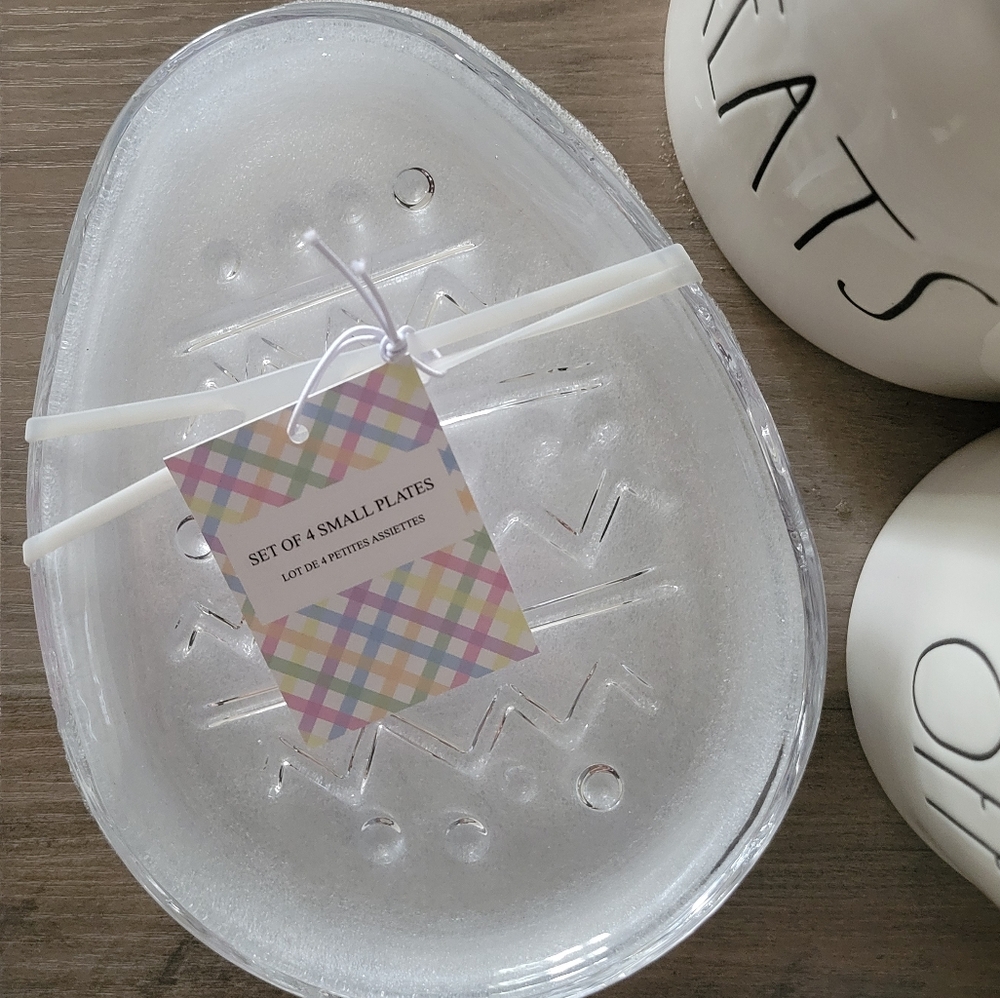 Set Of 4 Easter Egg Plates